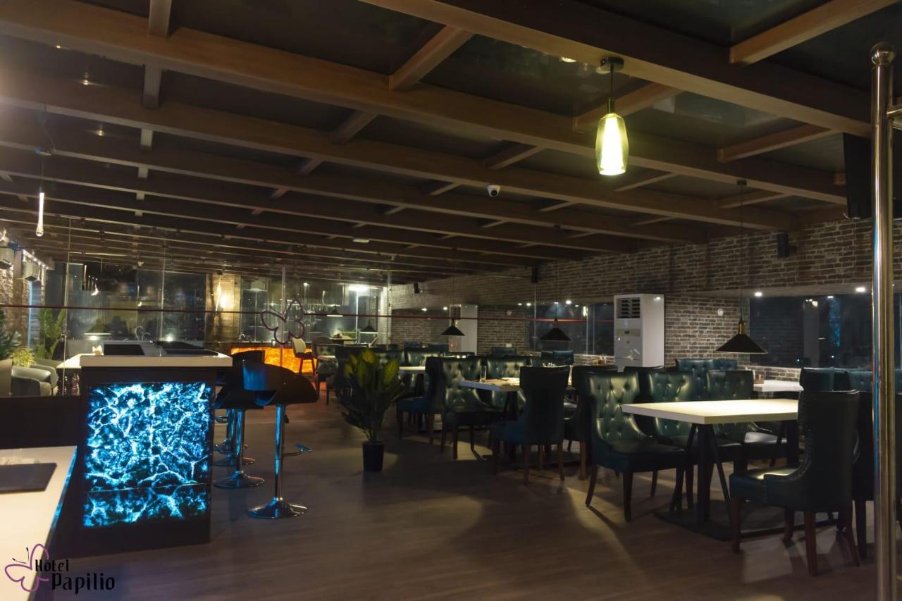 Hotel Papilio Malda Экстерьер фото